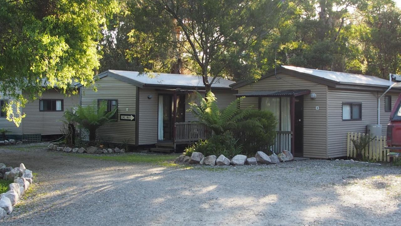 Strahan Retreat Holiday Park Exterior foto